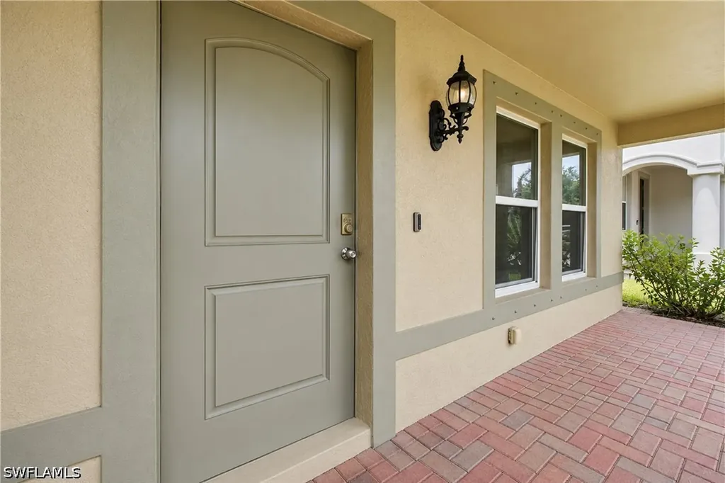 10365 Canal Brook Lane Lehigh Acres FL 33936