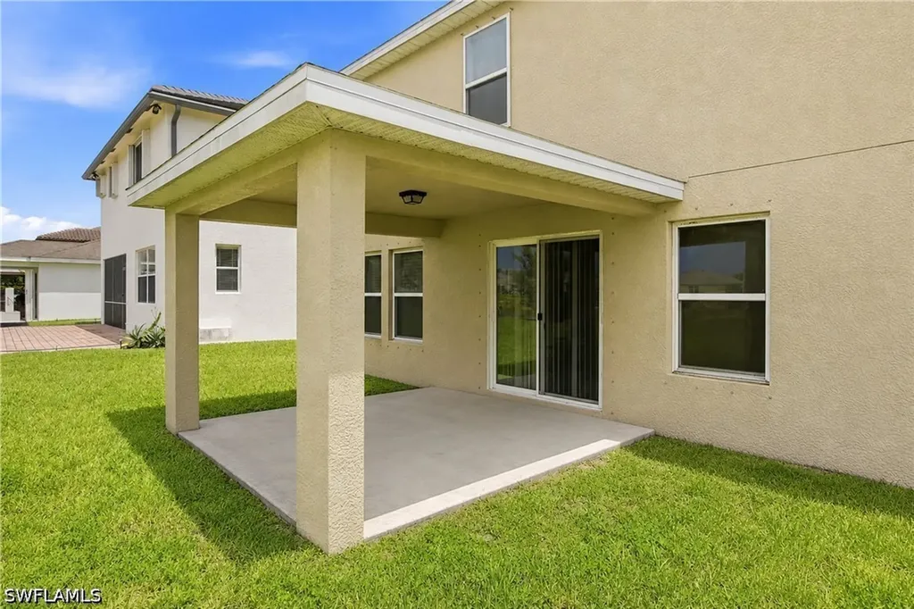 10365 Canal Brook Lane Lehigh Acres FL 33936