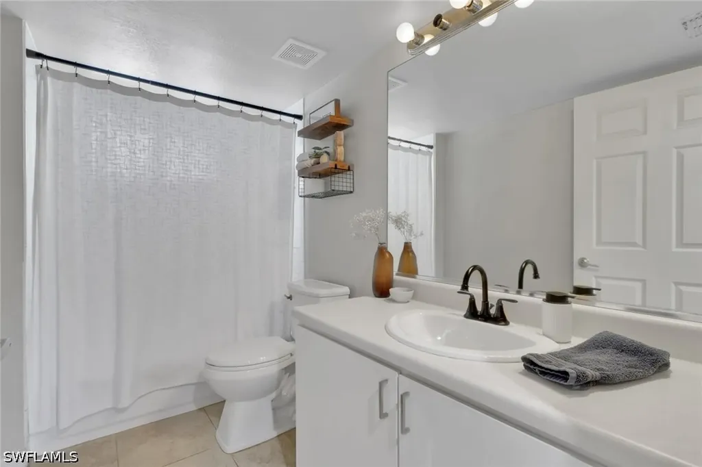 8304 Key Royal Circle Naples FL 34119
