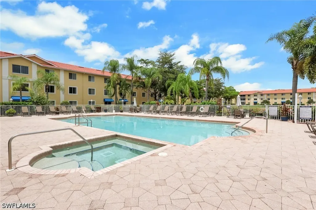 8304 Key Royal Circle Naples FL 34119