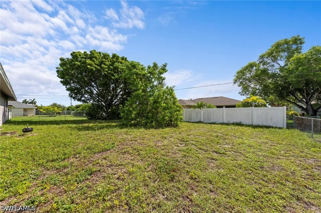 3001 SW 1st Place Cape Coral FL 33914