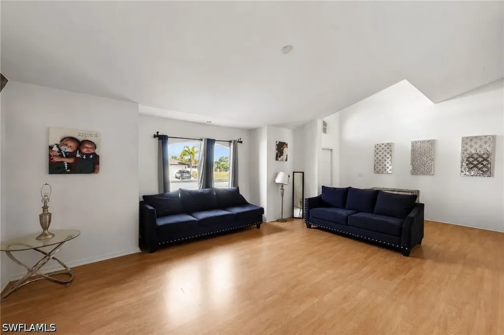 3001 SW 1st Place Cape Coral FL 33914