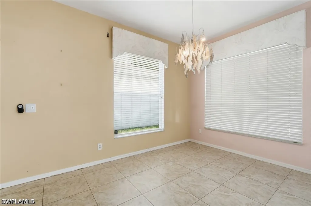 295 Stanhope Circle Naples FL 34104