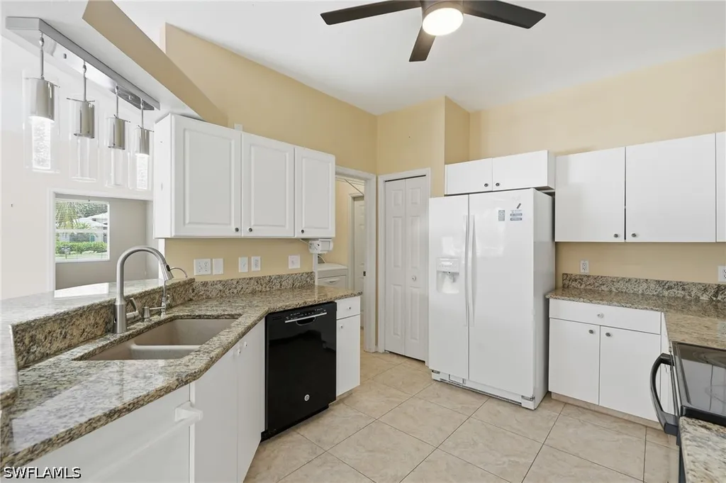 295 Stanhope Circle Naples FL 34104