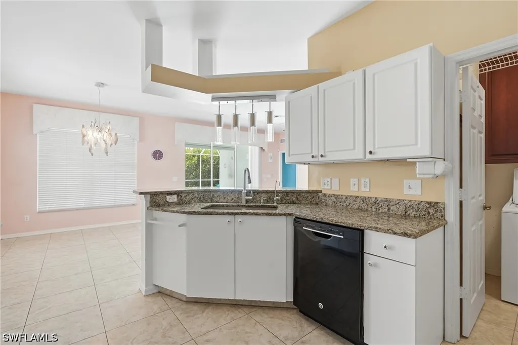 295 Stanhope Circle Naples FL 34104