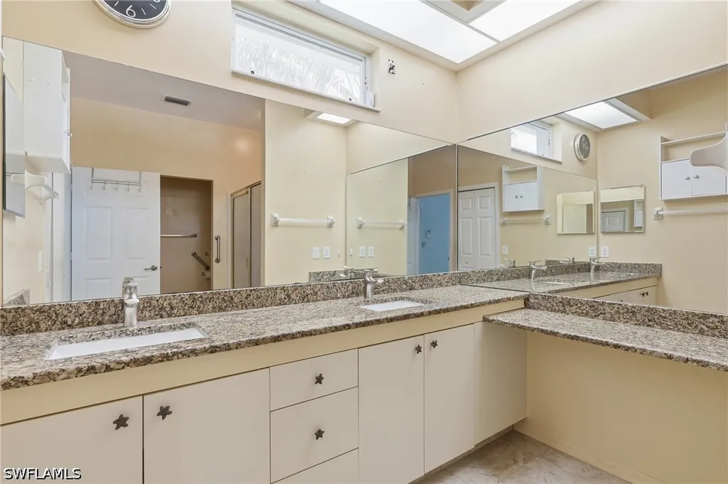 295 Stanhope Circle Naples FL 34104