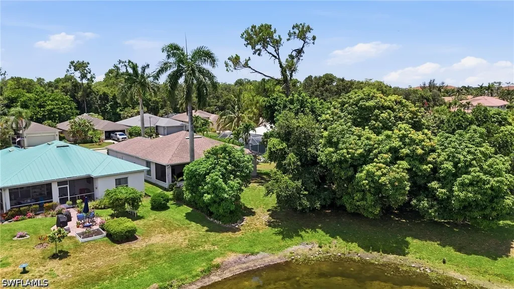 295 Stanhope Circle Naples FL 34104