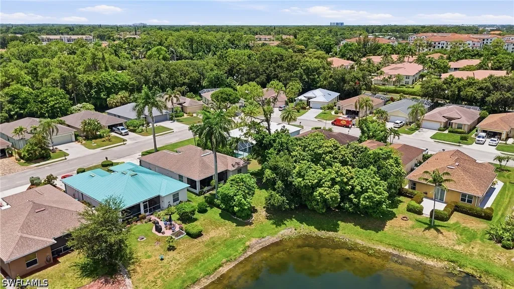 295 Stanhope Circle Naples FL 34104