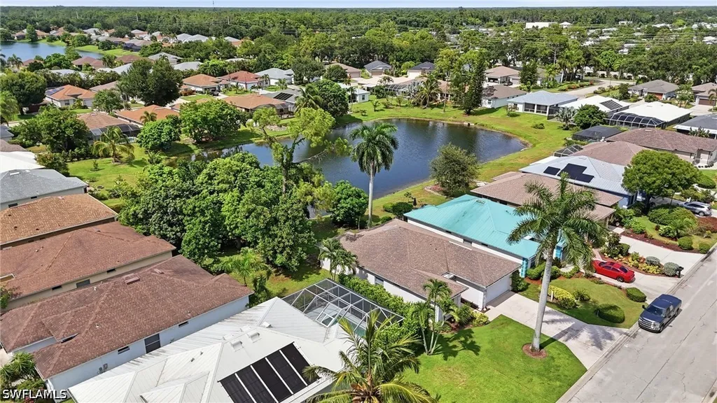 295 Stanhope Circle Naples FL 34104