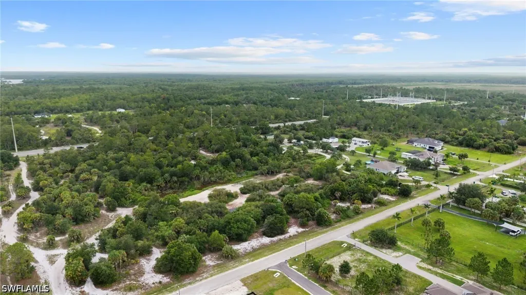 8TH Street NE Naples FL 34120
