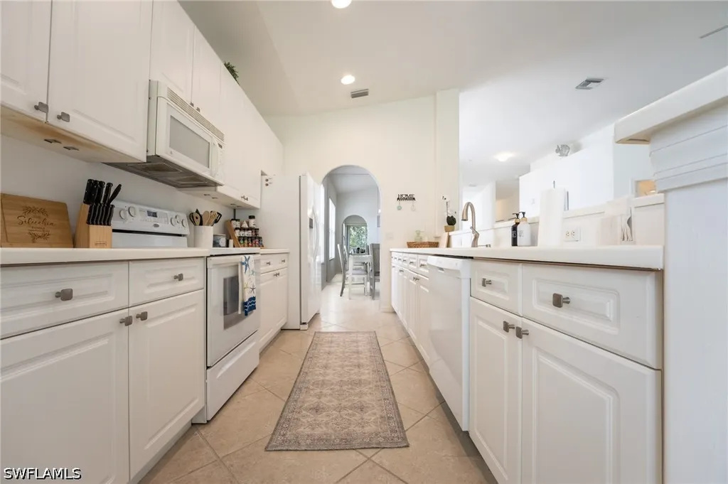 1937 Crestview Way Naples FL 34119