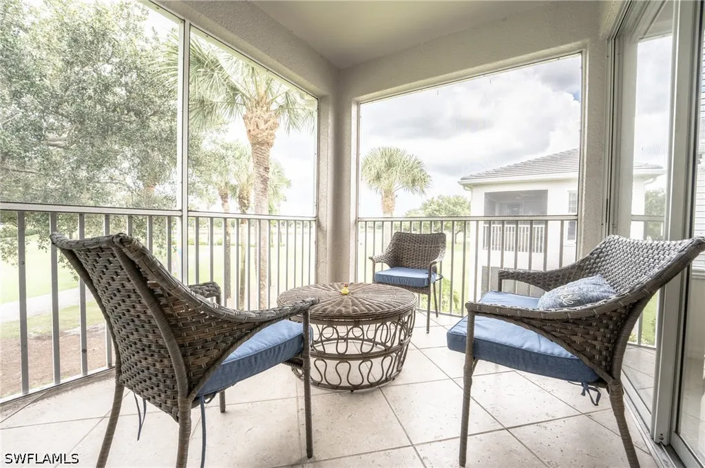 1937 Crestview Way Naples FL 34119