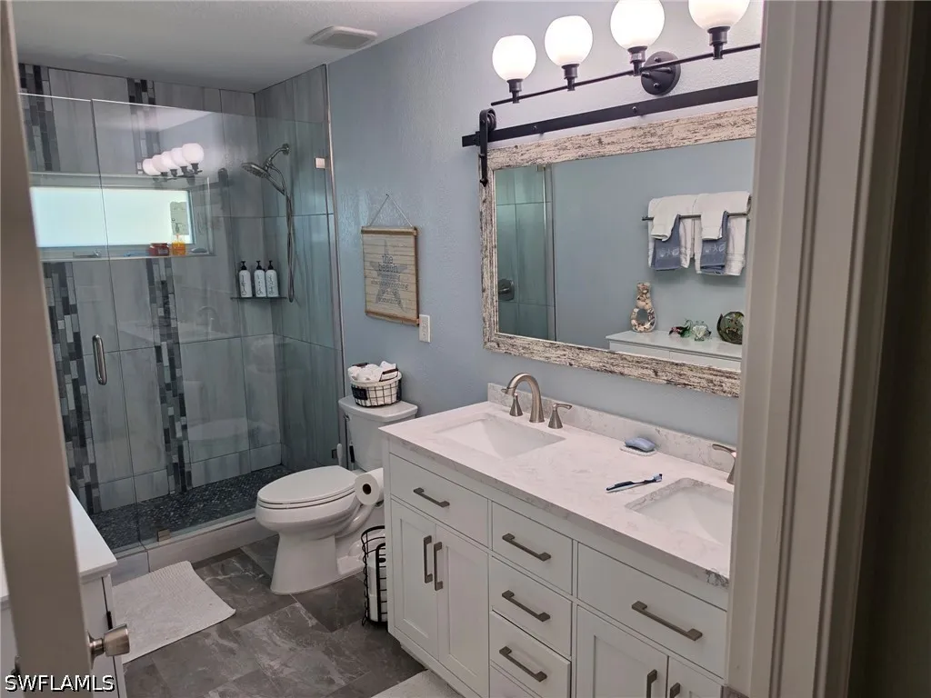 200 Diamond Circle Naples FL 34110