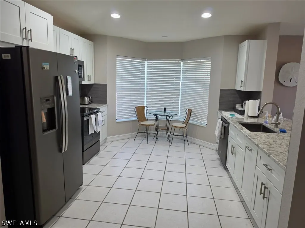 200 Diamond Circle Naples FL 34110