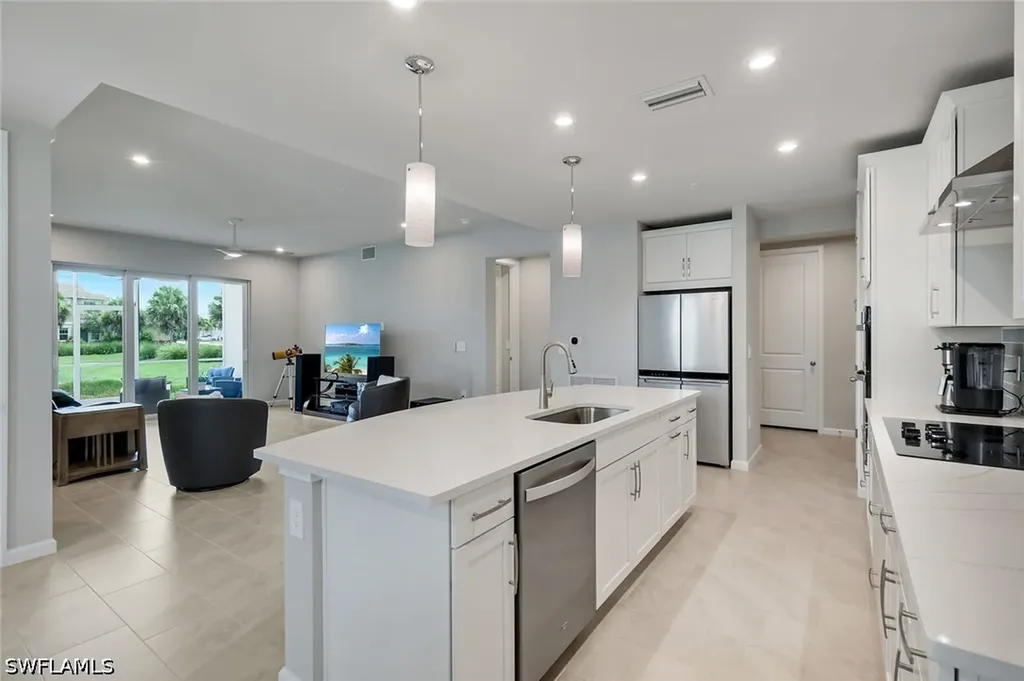 4563 Arboretum Circle Naples FL 34112