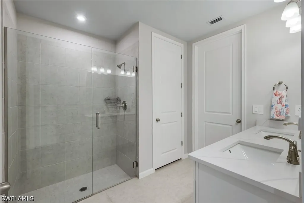 4563 Arboretum Circle Naples FL 34112