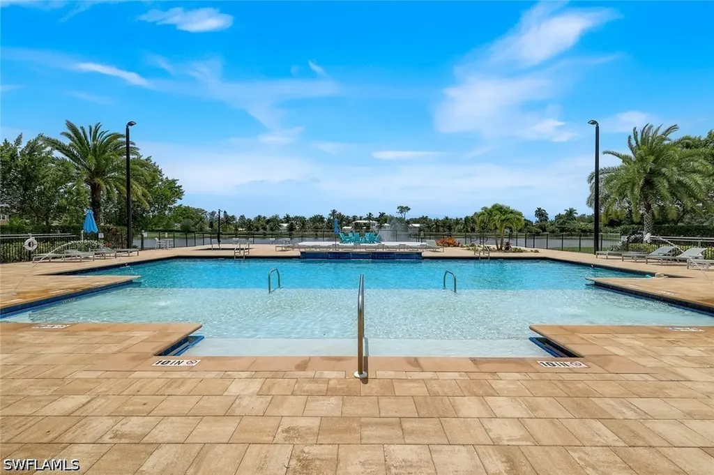 4563 Arboretum Circle Naples FL 34112
