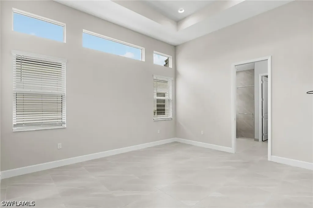 2436 Cambridge Way Naples FL 34112