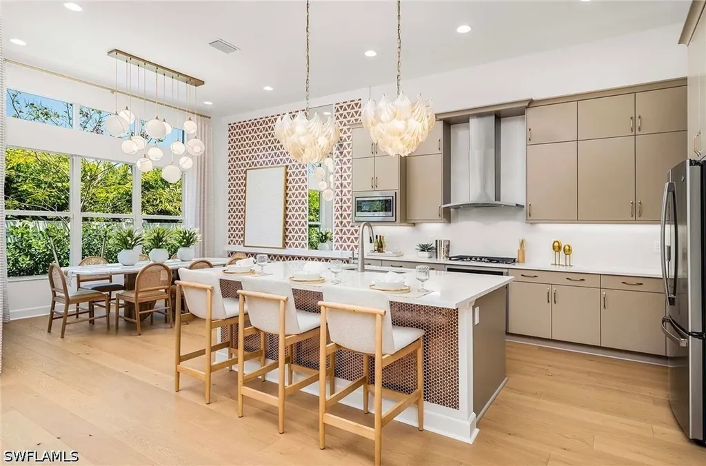 2436 Cambridge Way Naples FL 34112