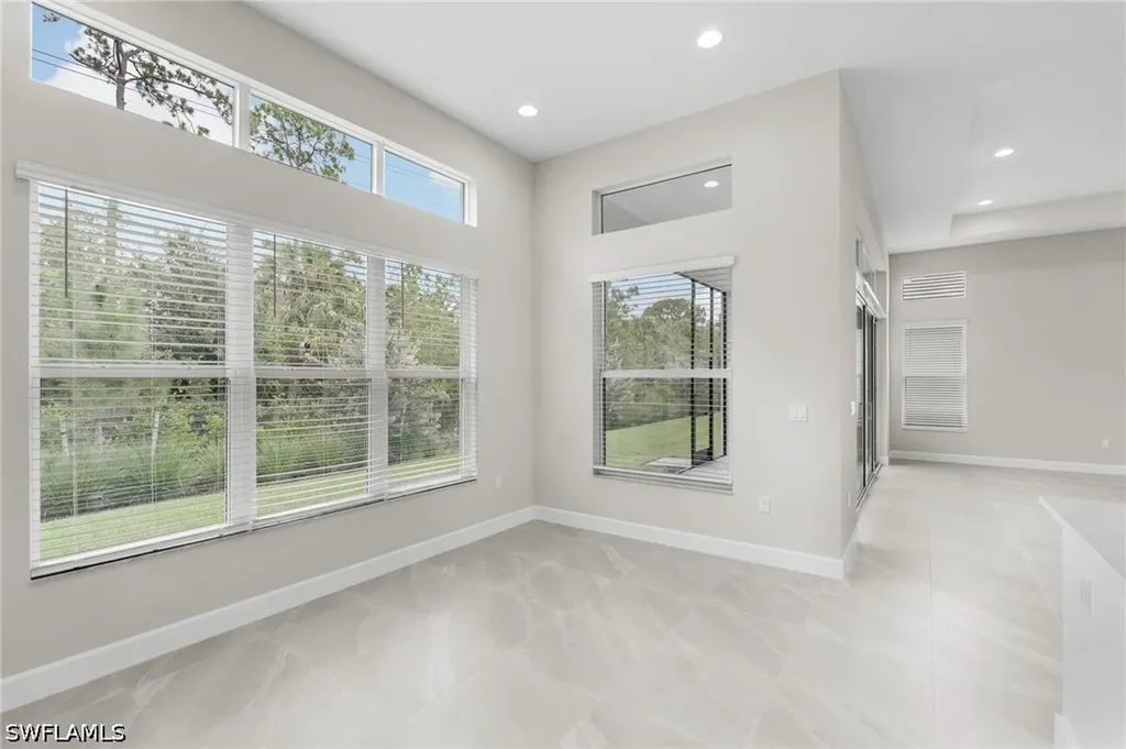 2436 Cambridge Way Naples FL 34112