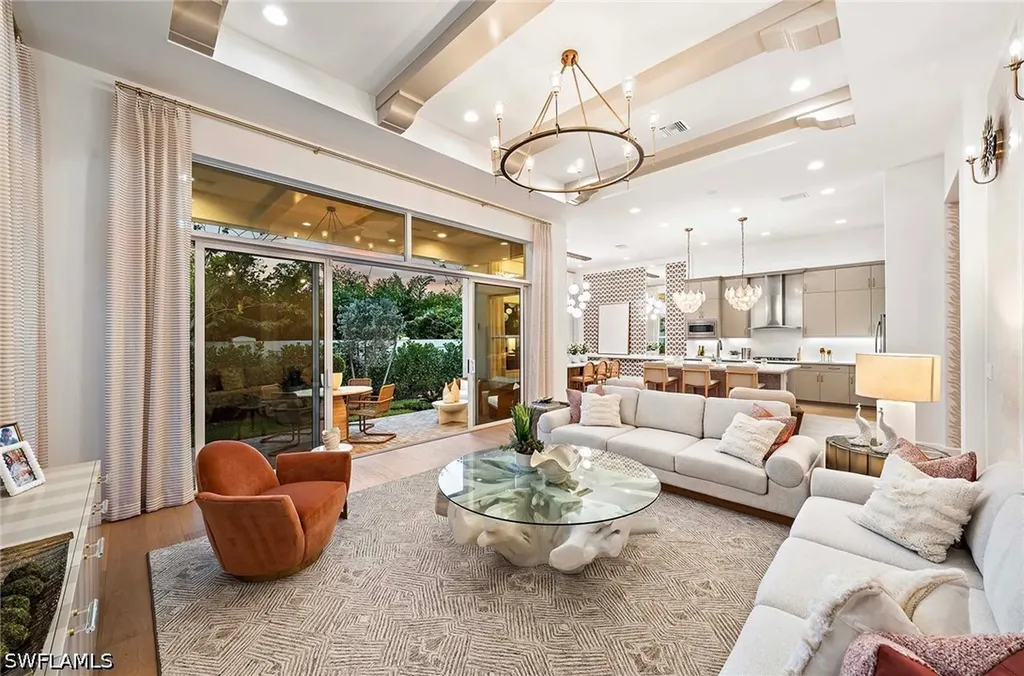 2436 Cambridge Way Naples FL 34112