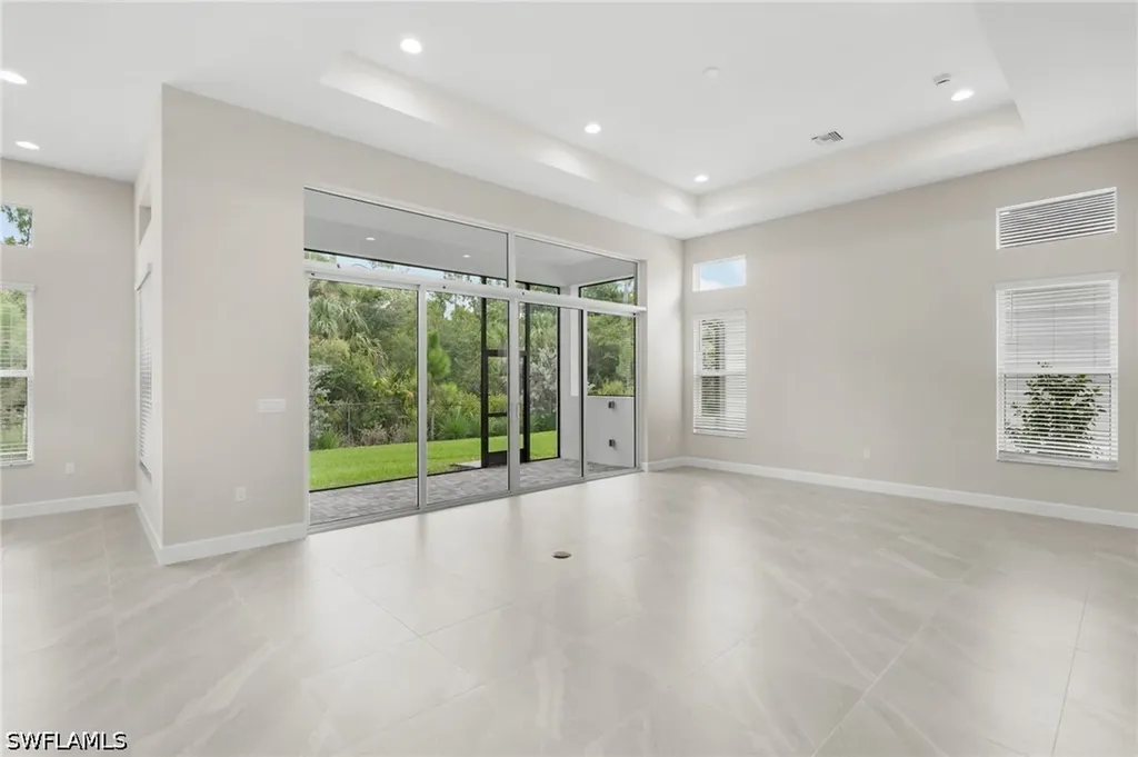 2436 Cambridge Way Naples FL 34112