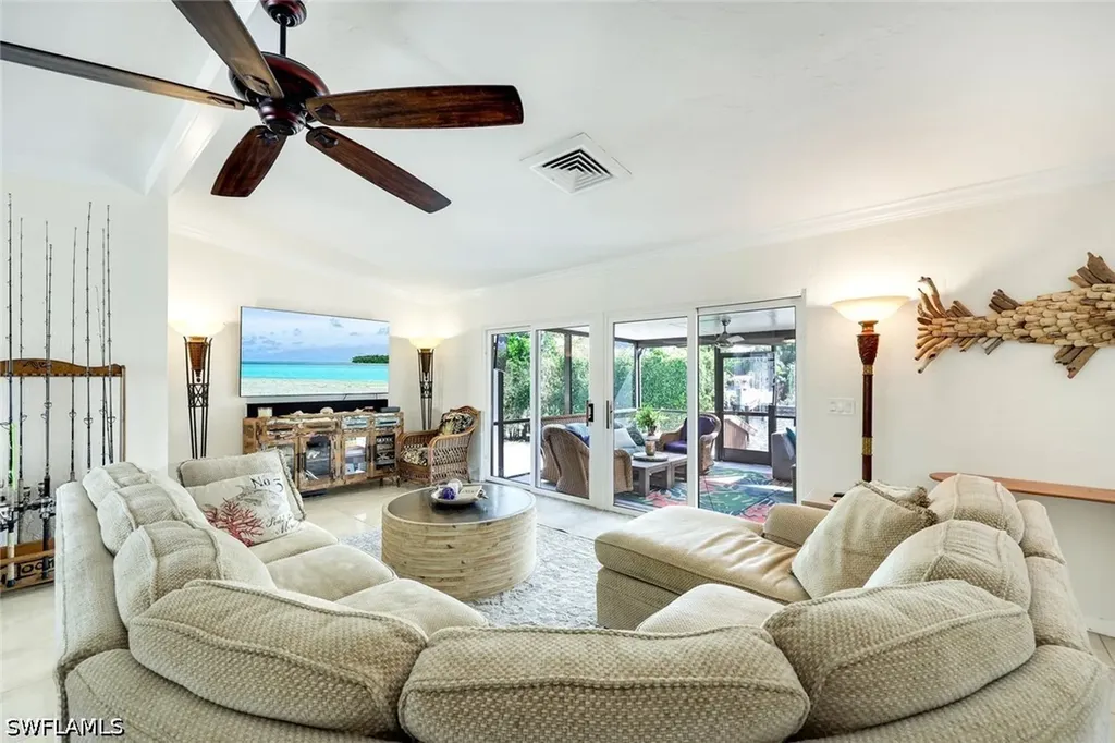 785 Willow Court Marco Island FL 34145