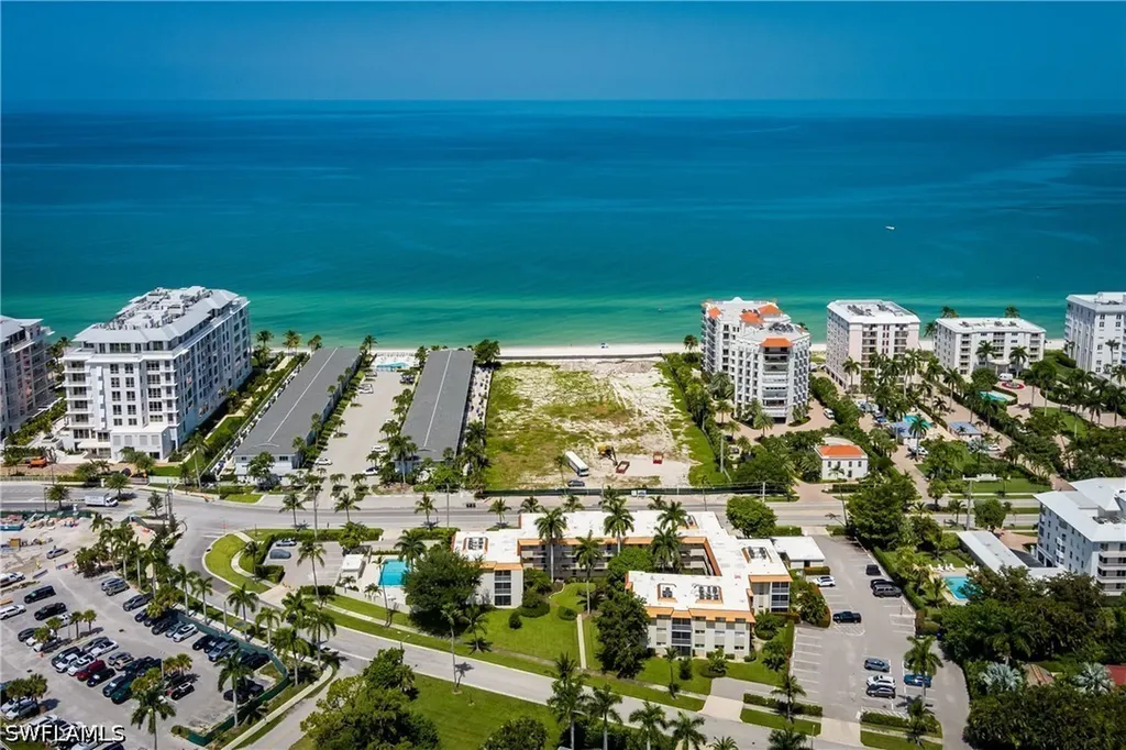 1100 Gulf Shore Boulevard N Naples FL 34102