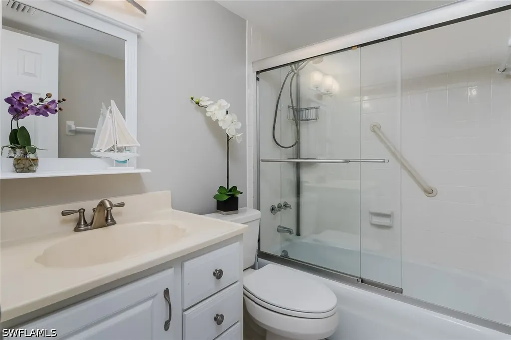 1100 Gulf Shore Boulevard N Naples FL 34102