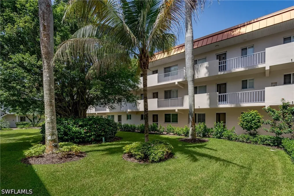 1100 Gulf Shore Boulevard N Naples FL 34102