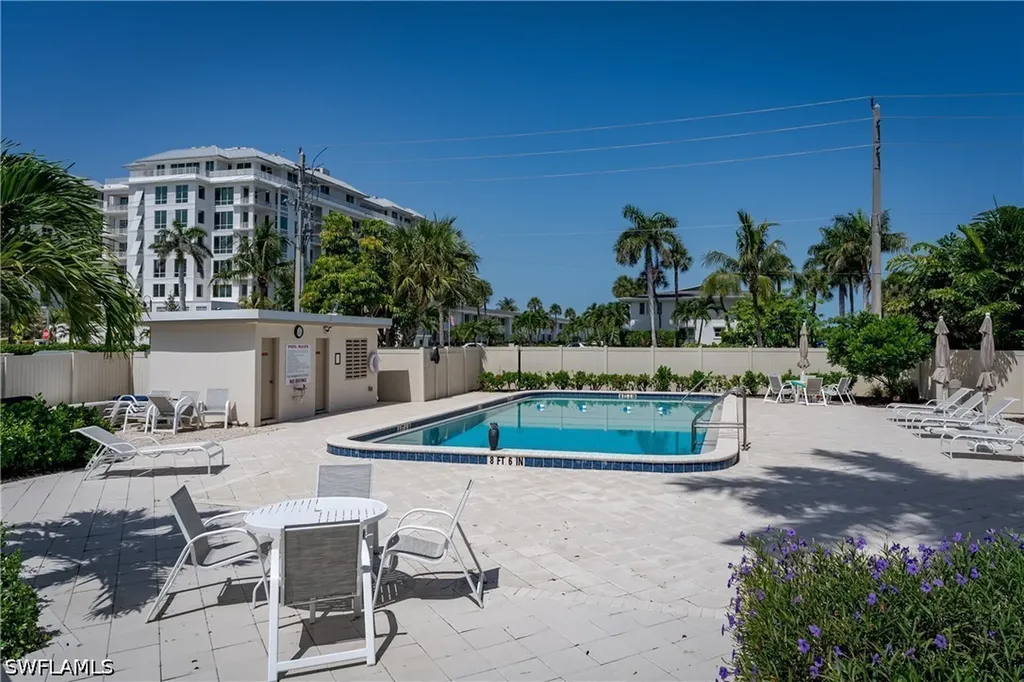 1100 Gulf Shore Boulevard N Naples FL 34102