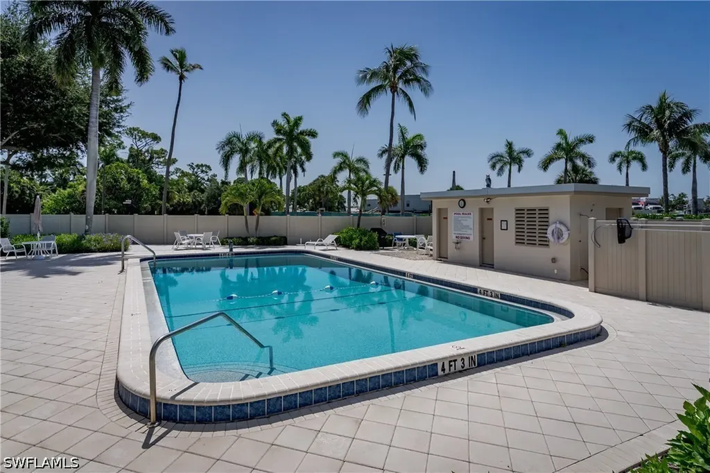 1100 Gulf Shore Boulevard N Naples FL 34102