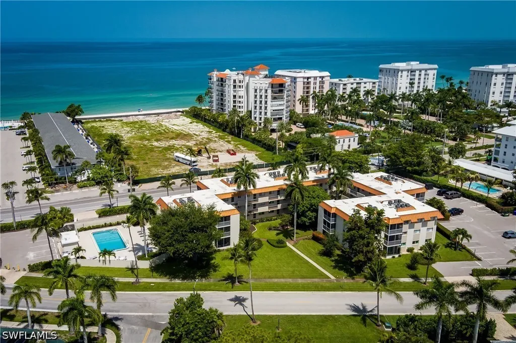 1100 Gulf Shore Boulevard N Naples FL 34102