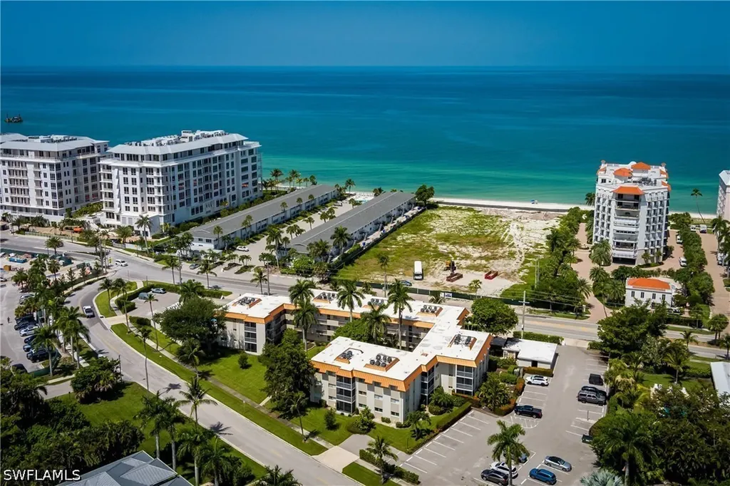 1100 Gulf Shore Boulevard N Naples FL 34102