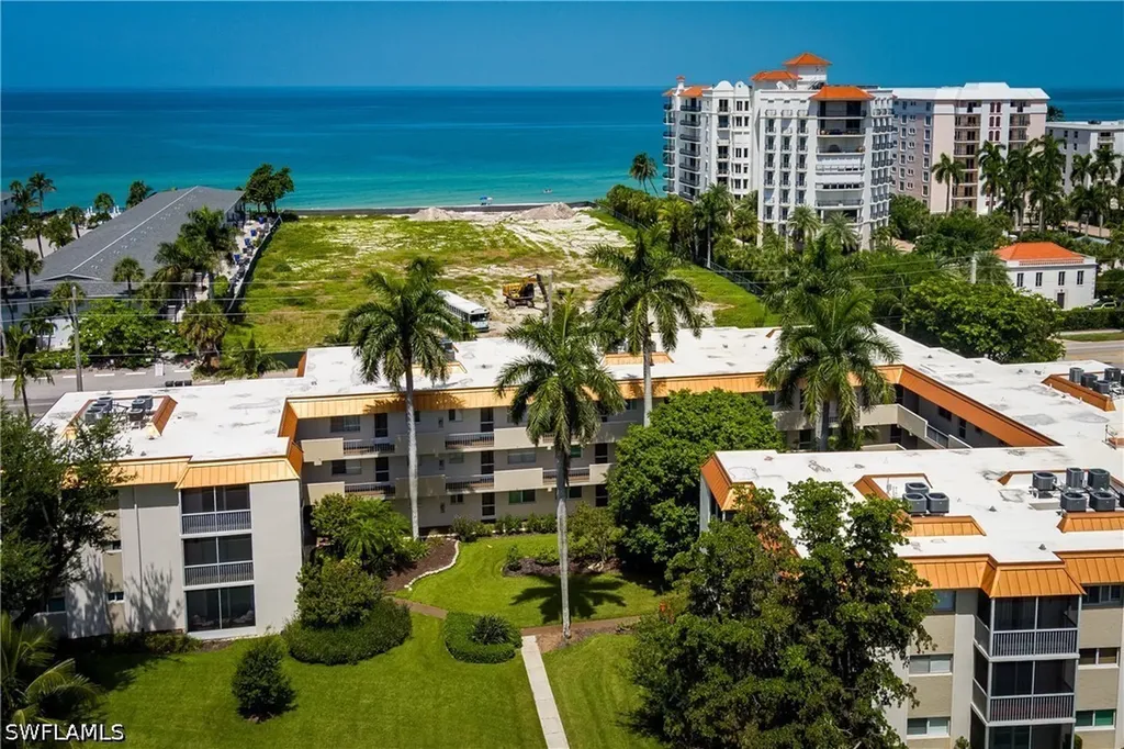 1100 Gulf Shore Boulevard N Naples FL 34102