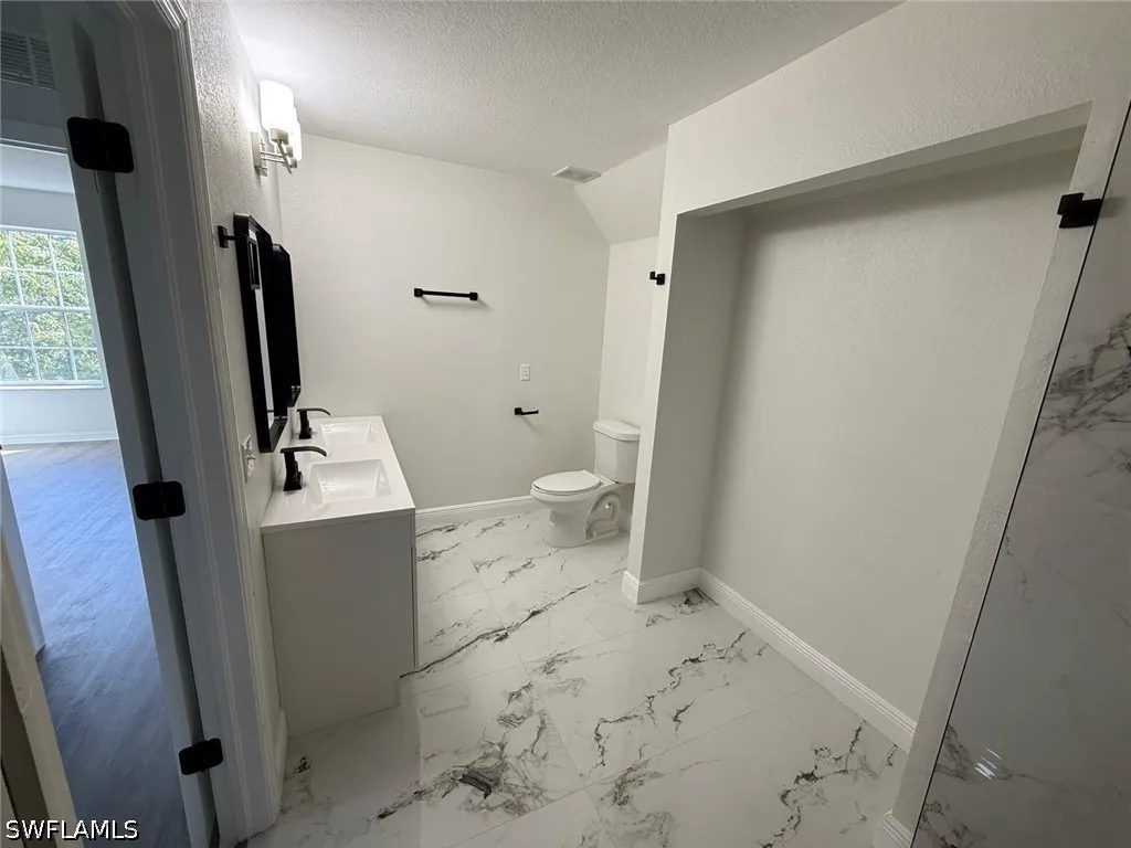 5248 Confederate Drive Naples FL 34113