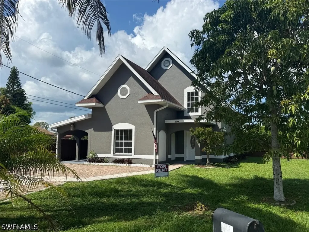 5248 Confederate Drive Naples FL 34113