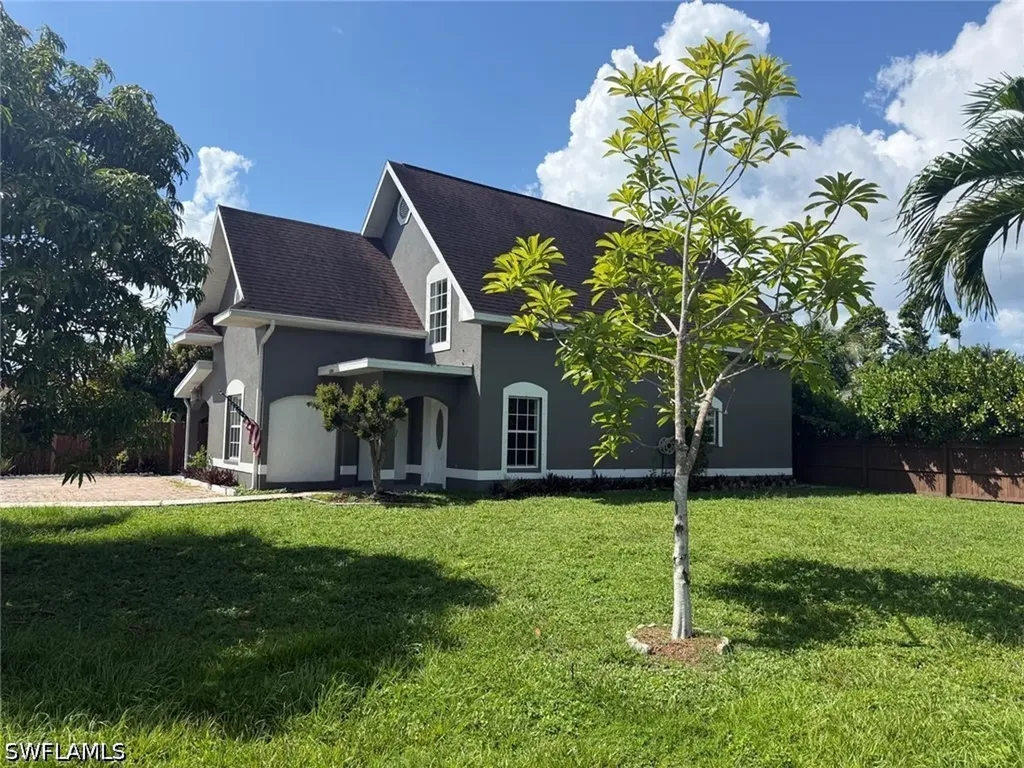 5248 Confederate Drive Naples FL 34113