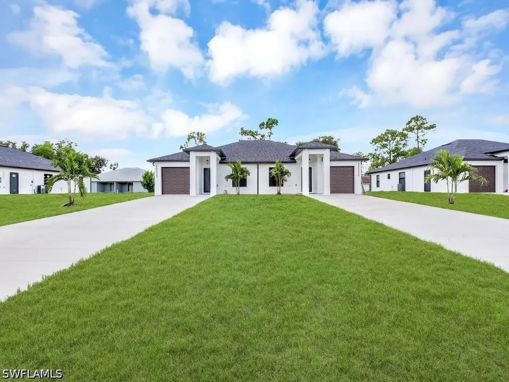 5125/5127 27th Street SW Lehigh Acres FL 33973