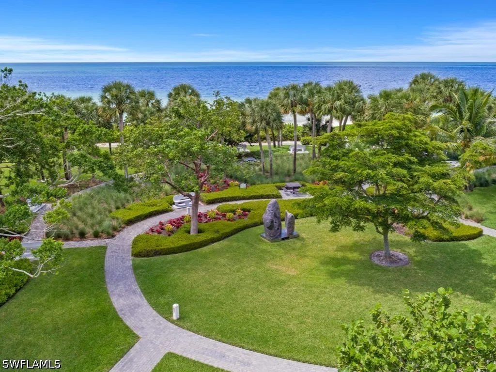667 Park Shore Drive Naples FL 34103