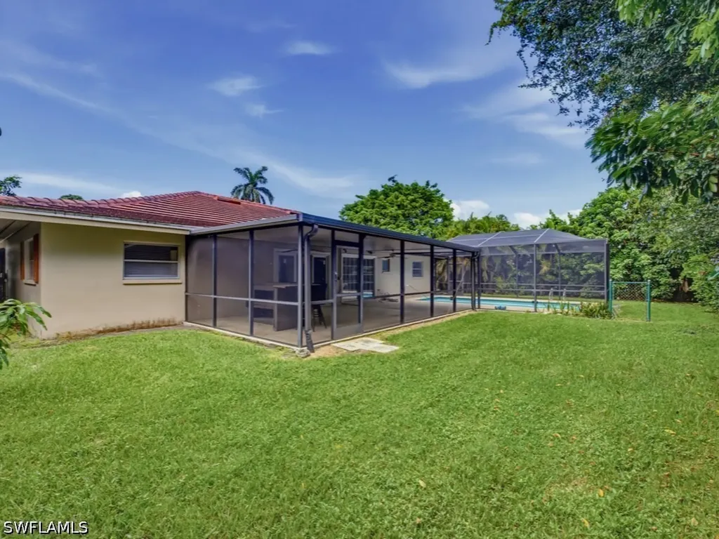 667 Park Shore Drive Naples FL 34103