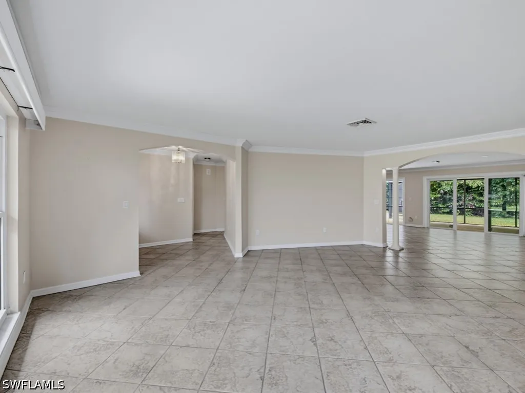 667 Park Shore Drive Naples FL 34103