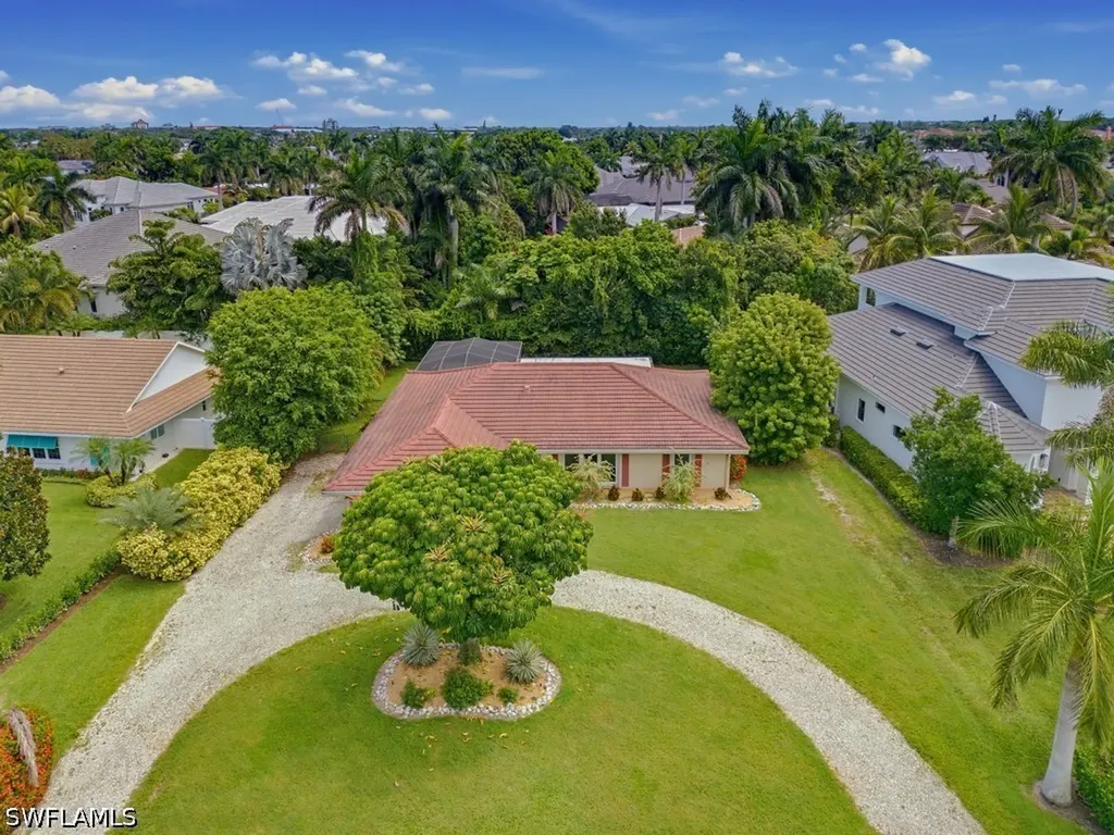 667 Park Shore Drive Naples FL 34103