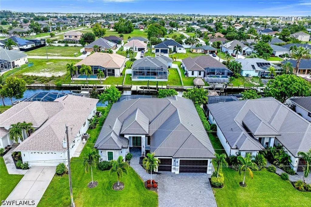 1905 SW 29th Terrace Cape Coral FL 33914