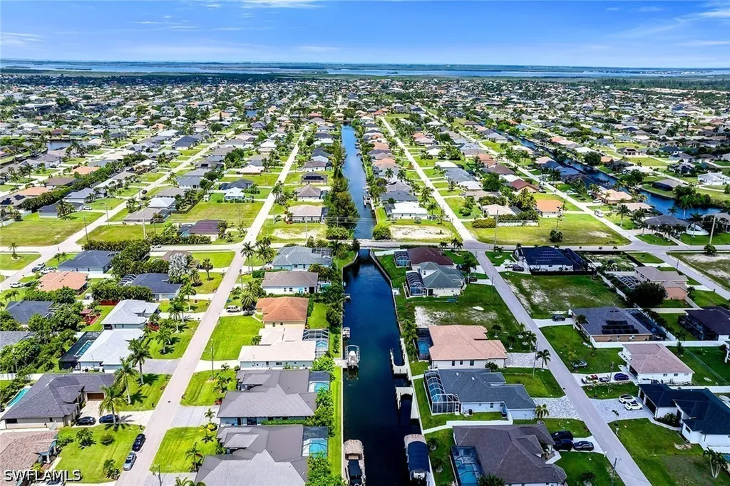 1905 SW 29th Terrace Cape Coral FL 33914