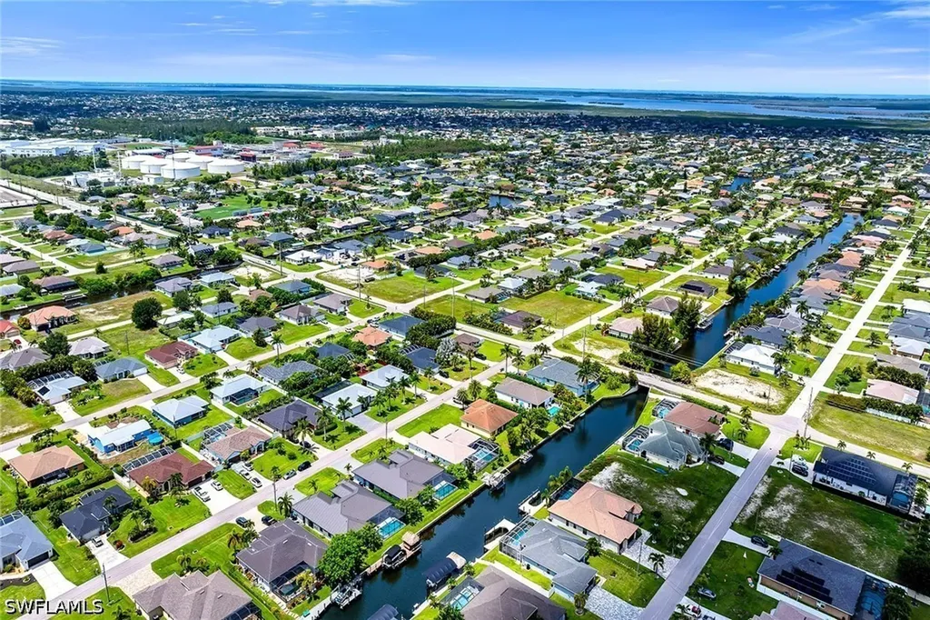 1905 SW 29th Terrace Cape Coral FL 33914