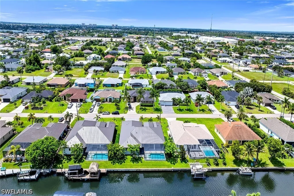 1905 SW 29th Terrace Cape Coral FL 33914