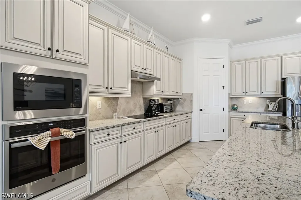 28086 Kerry Court Bonita Springs FL 34135