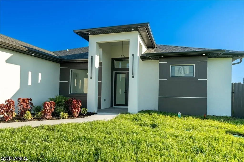 2516 24th Street W Lehigh Acres FL 33971