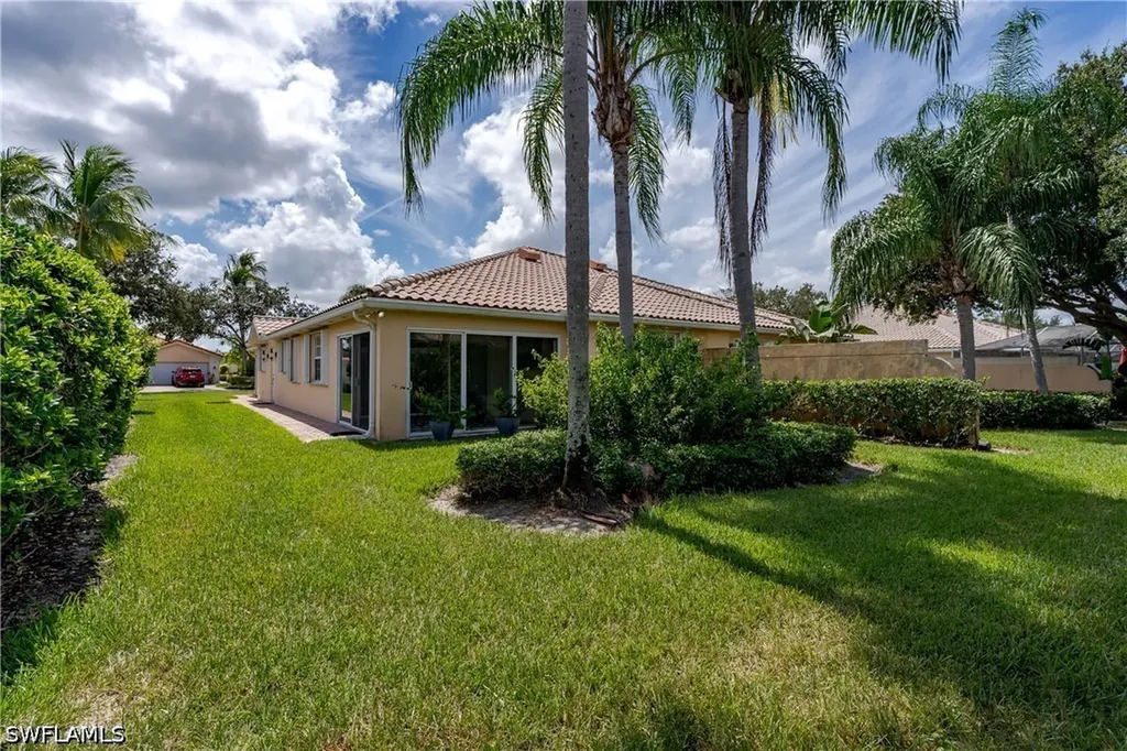4949 Kingston Way Naples FL 34119